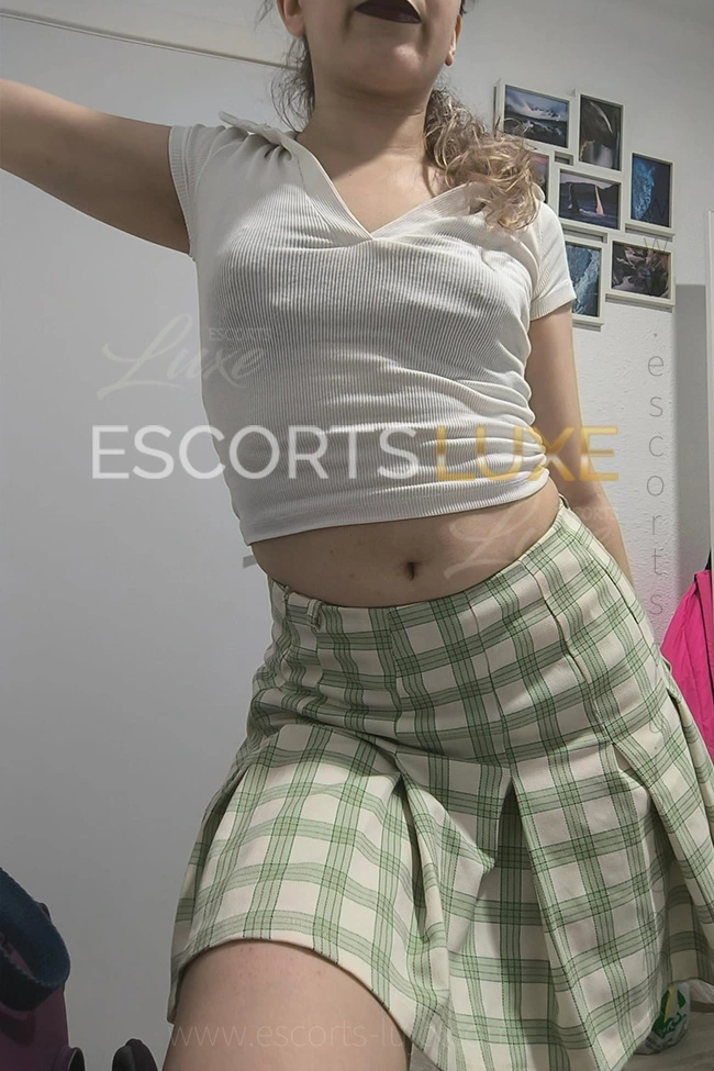 Alba escort independiente en Valencia